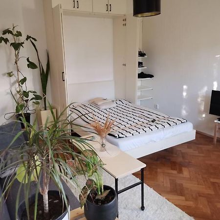 Cozy Studio In The City Centre Near Train Station 브라티슬라바 외부 사진